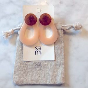 SSIMI resin earrings
